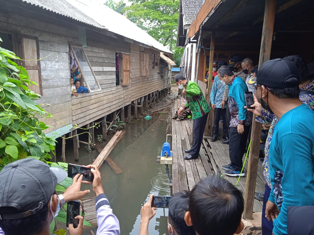 Bumi Tuntung Pandang